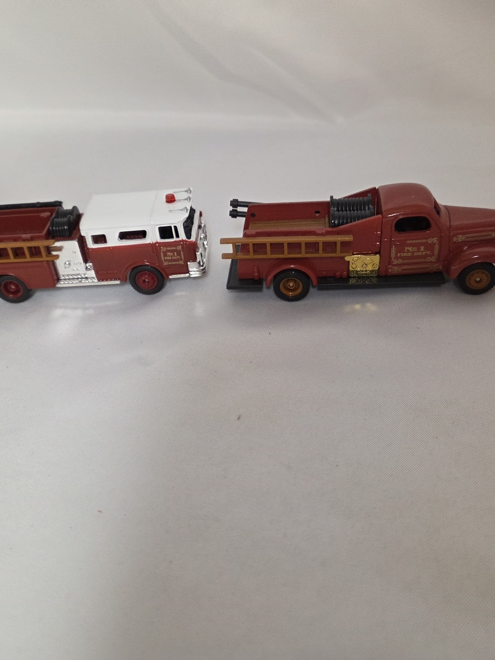 Die-Cast‎ 1948 Fire Truck. Task Master By High Speed Red